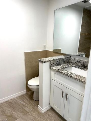 585 14th ST N, Naples, FL 34102