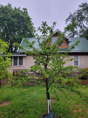 866 Clear Avenue, Saint Paul, MN 55106