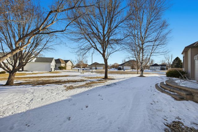 433 Kroshus Drive, Dilworth, MN 56529
