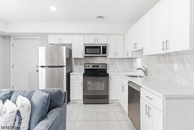 266 2Nd Ave, Newark City, NJ 07107