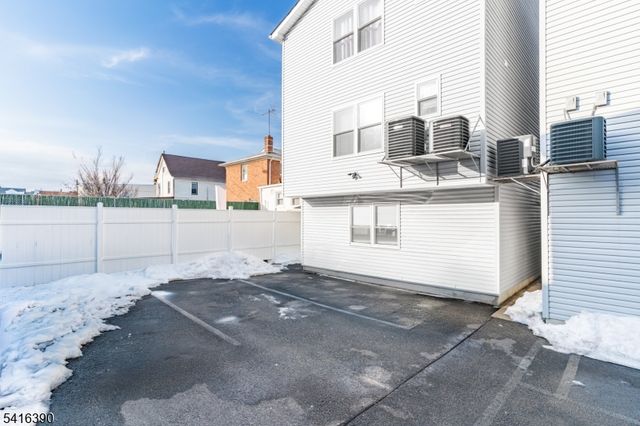 266 2Nd Ave, Newark City, NJ 07107