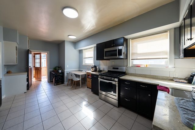 27 Wave C, Revere, MA 02151