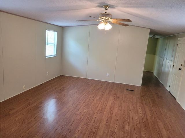 743 N State Highway 95 B, Bastrop, TX 78602