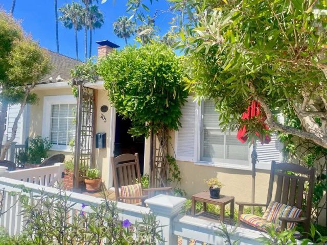 203 Amethyst Avenue, Newport Beach, CA 92662