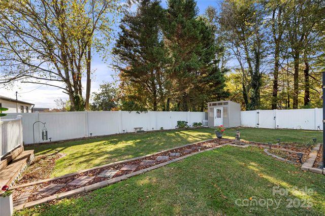 3709 Little Mountain Road, Gastonia, NC 28056