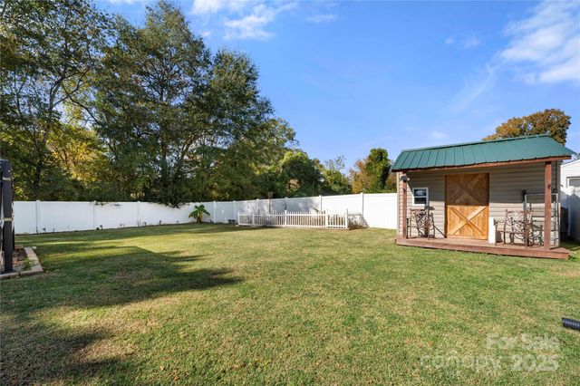 3709 Little Mountain Road, Gastonia, NC 28056