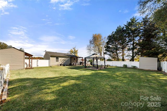 3709 Little Mountain Road, Gastonia, NC 28056