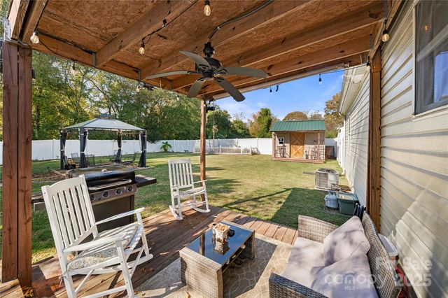 3709 Little Mountain Road, Gastonia, NC 28056