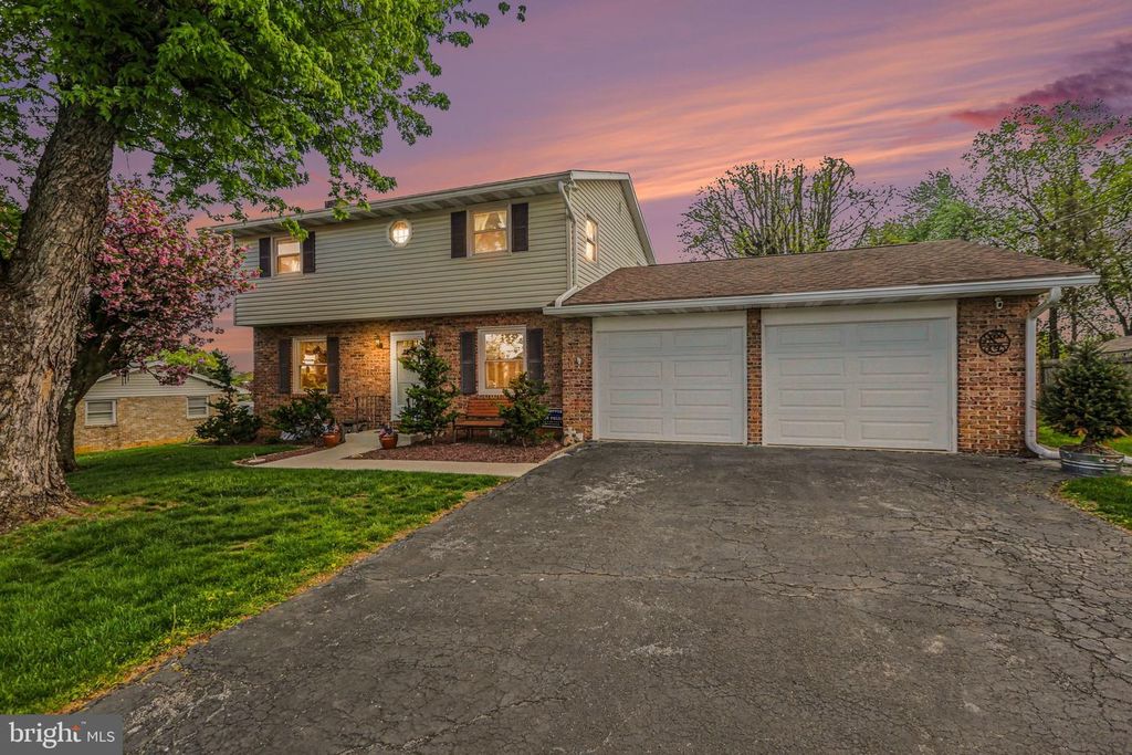 309 FAIRVIEW STREET, Carlisle, PA 17015
