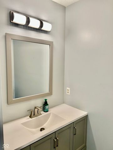 312 Carriage Lane, Franklin, IN 46131