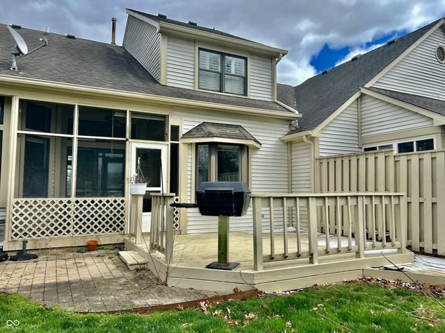 312 Carriage Lane, Franklin, IN 46131