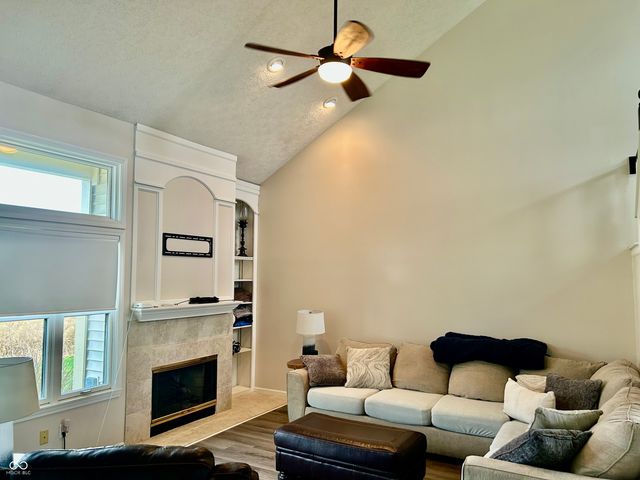 312 Carriage Lane, Franklin, IN 46131