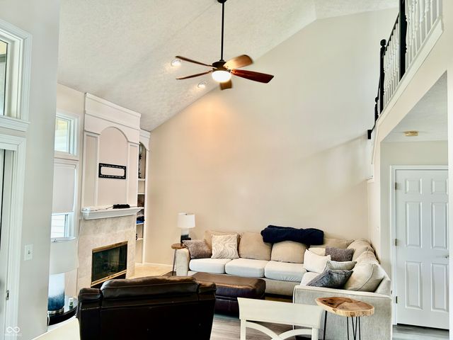 312 Carriage Lane, Franklin, IN 46131