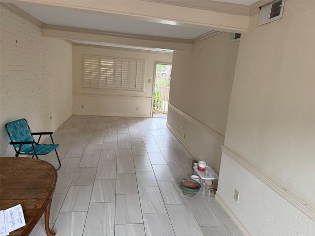 4040 San Felipe Street 104, Houston, TX 77027