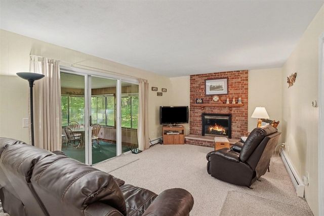 37 S Bear Lake Road, Muskegon, MI 49445