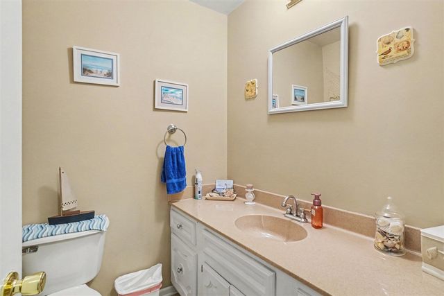 37 S Bear Lake Road, Muskegon, MI 49445