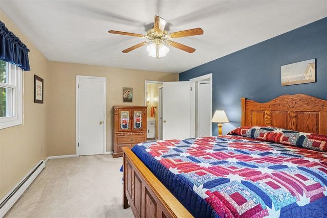 37 S Bear Lake Road, Muskegon, MI 49445