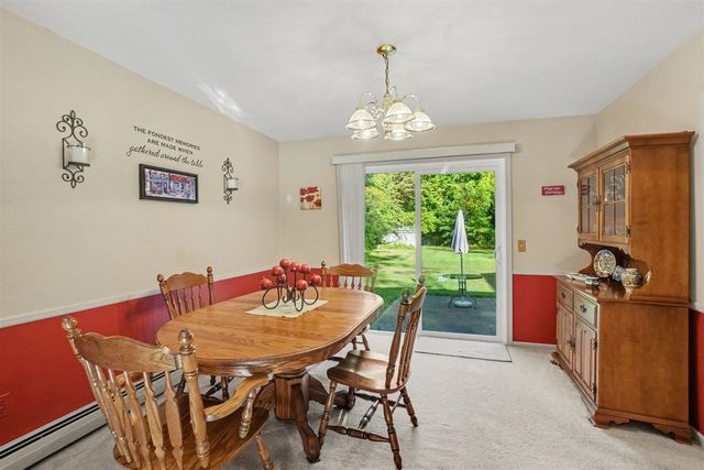 37 S Bear Lake Road, Muskegon, MI 49445