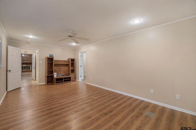 201 Old Tyler Rd, Whitehouse, TX 75791