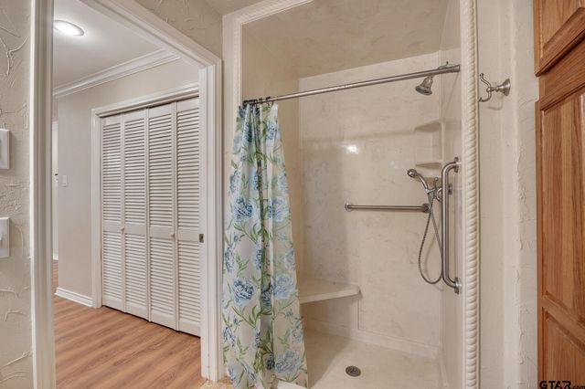 201 Old Tyler Rd, Whitehouse, TX 75791
