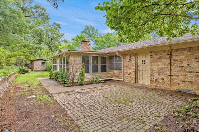 201 Old Tyler Rd, Whitehouse, TX 75791