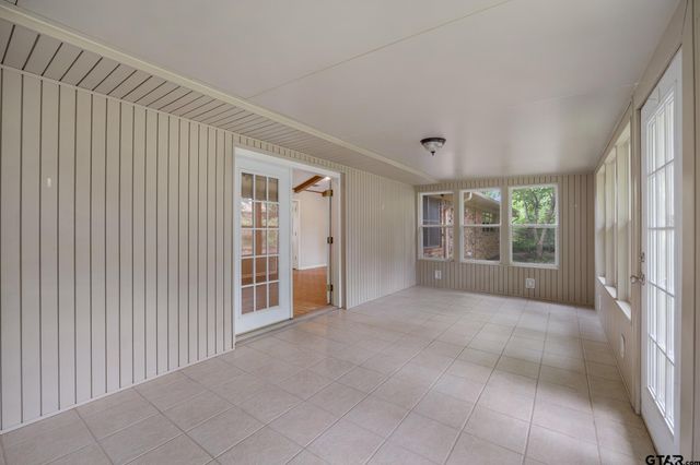 201 Old Tyler Rd, Whitehouse, TX 75791