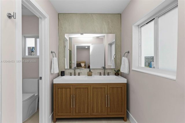 6600 SW 45th St, Miami, FL 33155