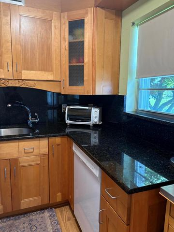 25 Kent B, West Palm Beach, FL 33417