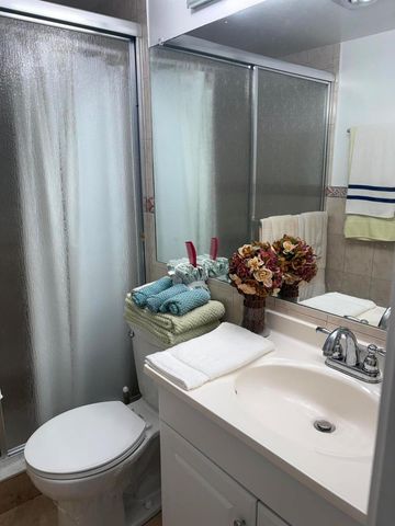 25 Kent B, West Palm Beach, FL 33417