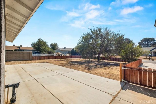 40904 168th East, Lake Los Angeles, CA 93535