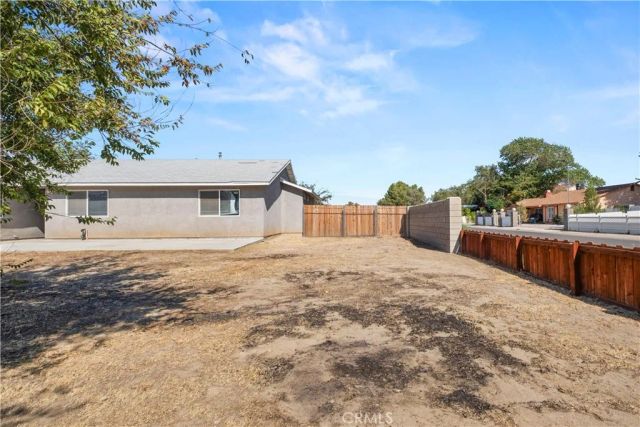 40904 168th East, Lake Los Angeles, CA 93535