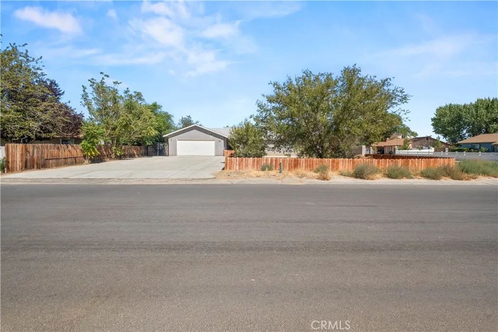 40904 168th East, Lake Los Angeles, CA 93535