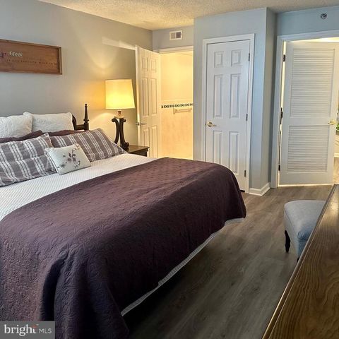 9000 CENTENNIAL STA, Warminster, PA 18974