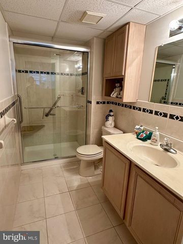 9000 CENTENNIAL STA, Warminster, PA 18974