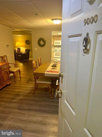 9000 CENTENNIAL STA, Warminster, PA 18974