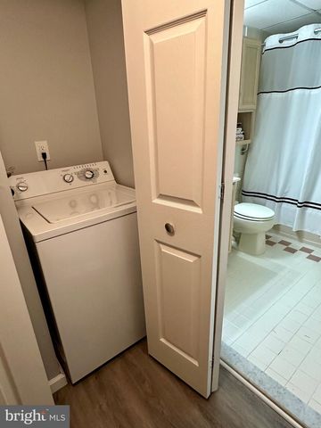 9000 CENTENNIAL STA, Warminster, PA 18974