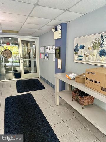 9000 CENTENNIAL STA, Warminster, PA 18974