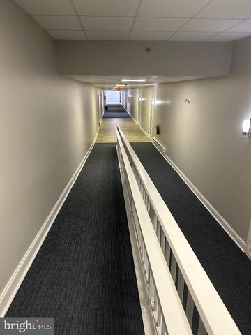 9000 CENTENNIAL STA, Warminster, PA 18974