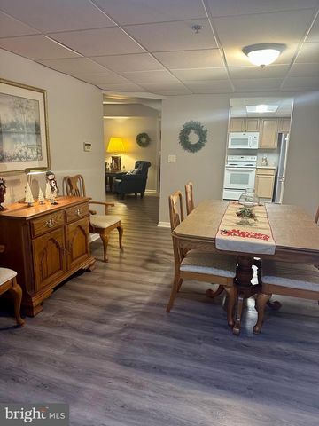 9000 CENTENNIAL STA, Warminster, PA 18974