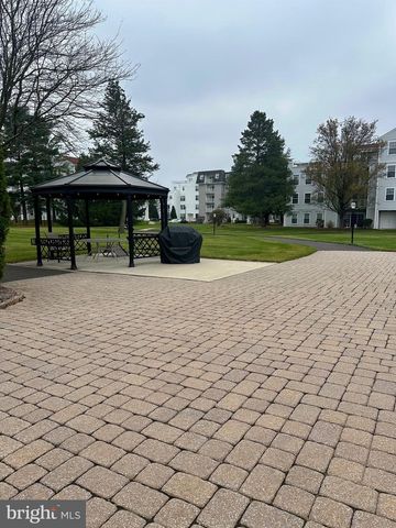 9000 CENTENNIAL STA, Warminster, PA 18974