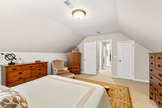 106 Meadowood Loop, Burns, TN 37029