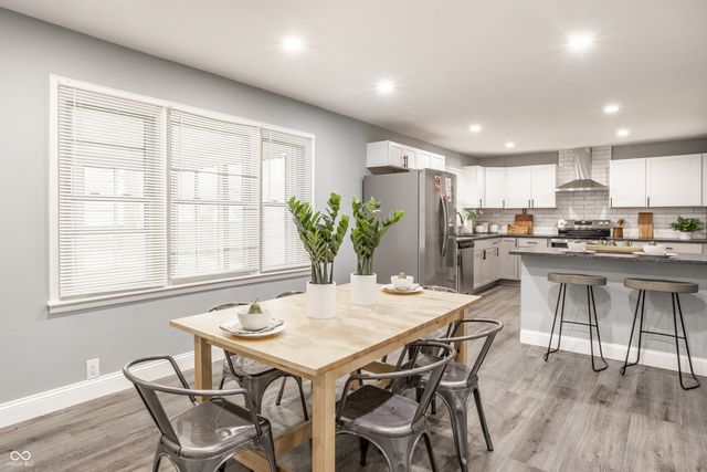 8253 E 11th Street, Indianapolis, IN 46219