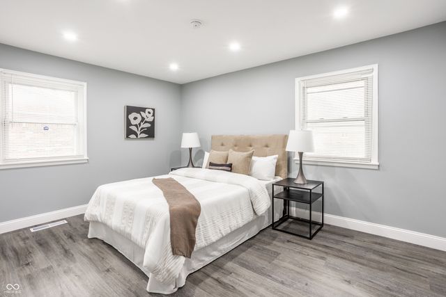 8253 E 11th Street, Indianapolis, IN 46219