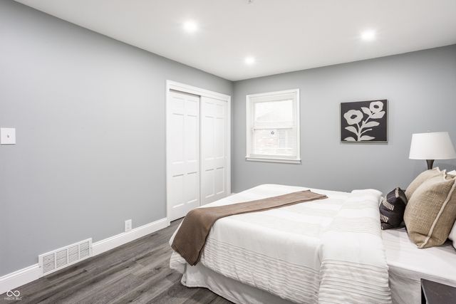 8253 E 11th Street, Indianapolis, IN 46219