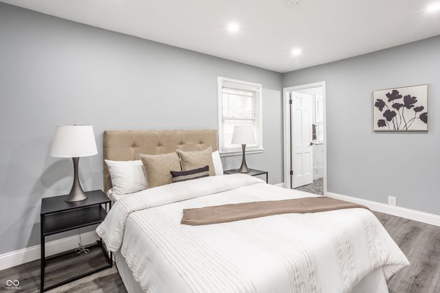 8253 E 11th Street, Indianapolis, IN 46219