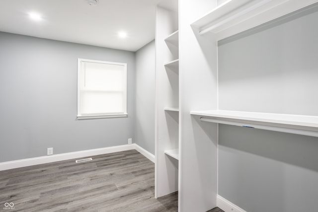 8253 E 11th Street, Indianapolis, IN 46219