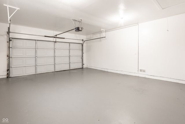 8253 E 11th Street, Indianapolis, IN 46219