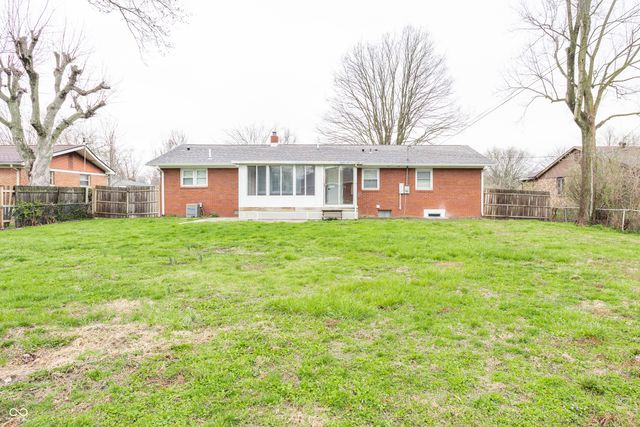 8253 E 11th Street, Indianapolis, IN 46219