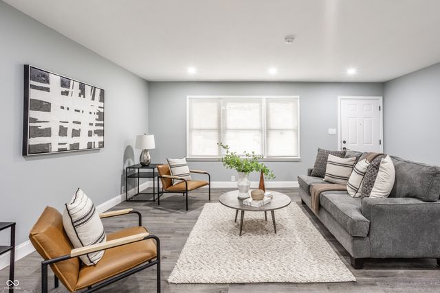 8253 E 11th Street, Indianapolis, IN 46219