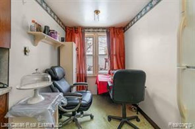 1331 Detroit Avenue, Lincoln Park, MI 48146